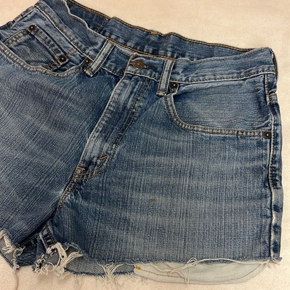Levi's 550 Distressed Denim Cutoff Jean Shorts Size 6 - Picture 3 of 8